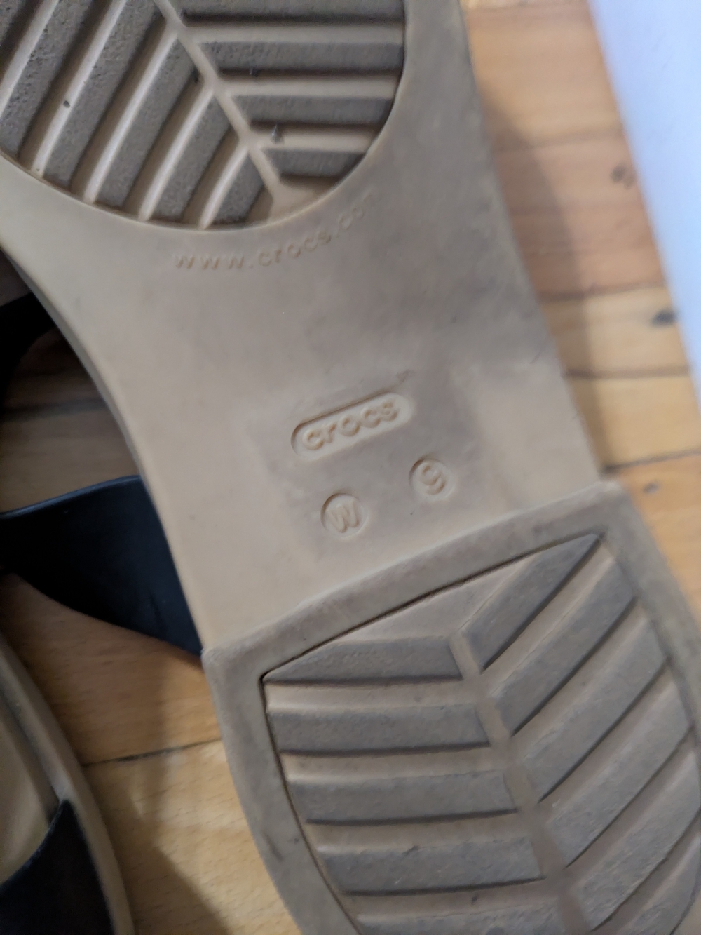 Women's Croc Sandal's - Picture 3 of 3